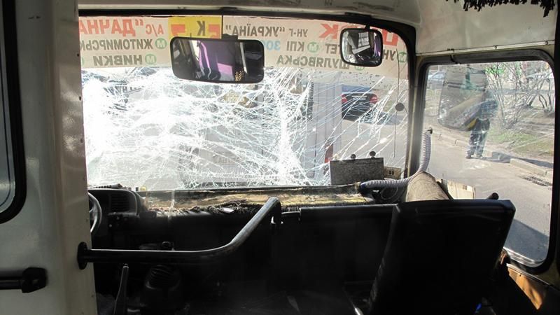 В Киеве столкнулись маршрутки, 5 человек госпитализированы В Киеве столкнулись маршрутки, 5 человек госпитализированы