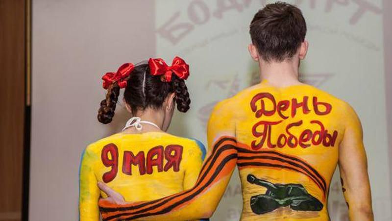 Ижевские студенты показали психоделический спектакль по случаю 9 мая Ижевские студенты показали психоделический спектакль по случаю 9 мая