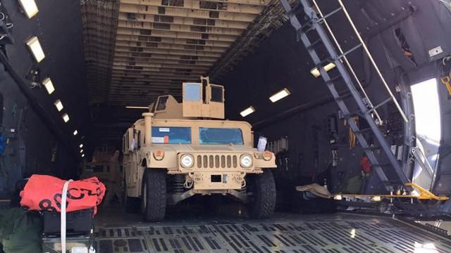 В Украину прибыли десять американских бронеавтомобилей "Хамви" В Украину прибыли десять американских бронеавтомобилей "Хамви"