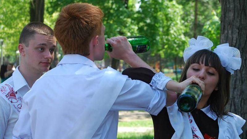 Депутаты хотят запретить продажу энергетических напитков несовершеннолетним Депутаты хотят запретить продажу энергетических напитков несовершеннолетним