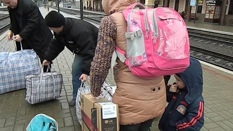 Порошенко подписал Закон о содействии занятости внутренне перемещенных лиц Порошенко подписал Закон о содействии занятости внутренне перемещенных лиц