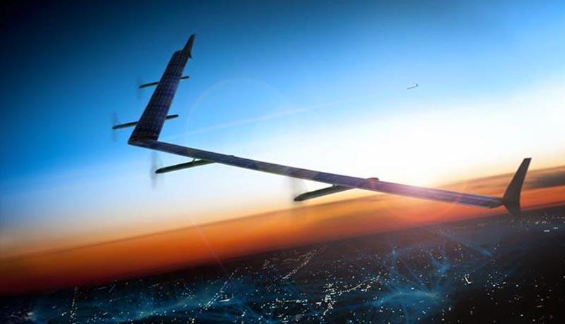 Цукерберг показал беспилотник, который предоставит доступ к Интернету с неба