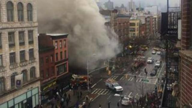 У Нью-Йорку вибухнув будинок. Близько 30 людей постраждали У Нью-Йорку вибухнув будинок. Близько 30 людей постраждали