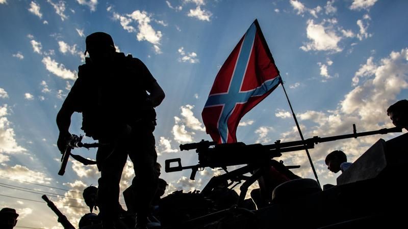 Ворог продовжує гатити з важкої артилерії Ворог продовжує гатити з важкої артилерії