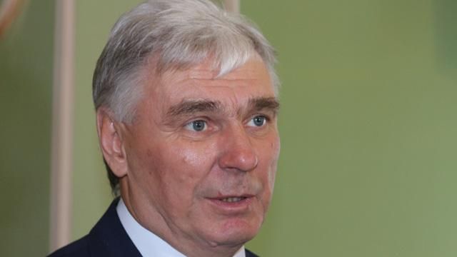 Екс-голову Херсонської облради взяли під домашній арешт Екс-голову Херсонської облради взяли під домашній арешт