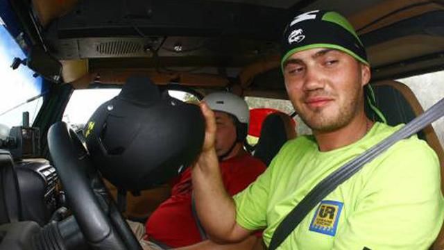 Янукович поехал на лед, чтобы сделать селфи, — СМИ Янукович поехал на лед, чтобы сделать селфи, — СМИ