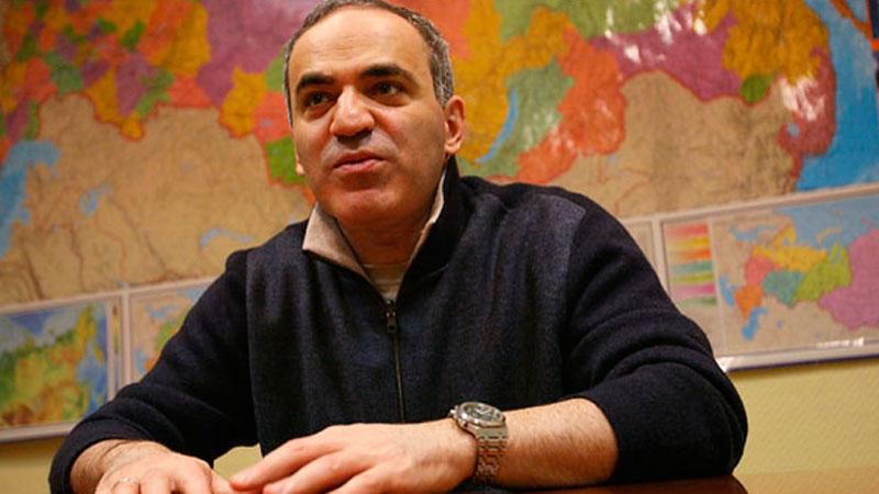 Путин успешно блефует, — Каспаров Путин успешно блефует, — Каспаров