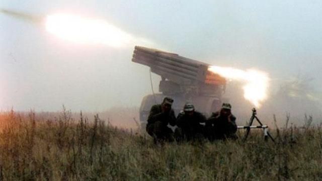 Бойовики випустили 60 залпів з "Градів" по Новотошківському Бойовики випустили 60 залпів з "Градів" по Новотошківському