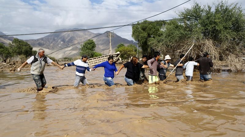Сильні повені у Чилі забрали життя вже 12 осіб