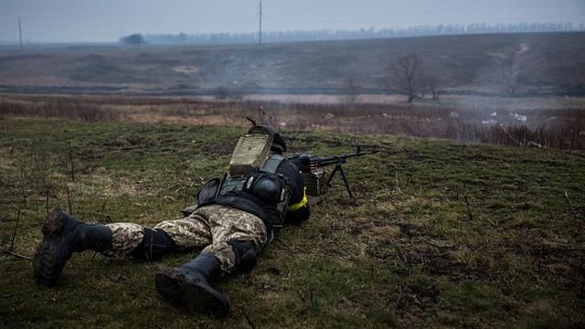 На Луганщине военный подорвался на растяжке