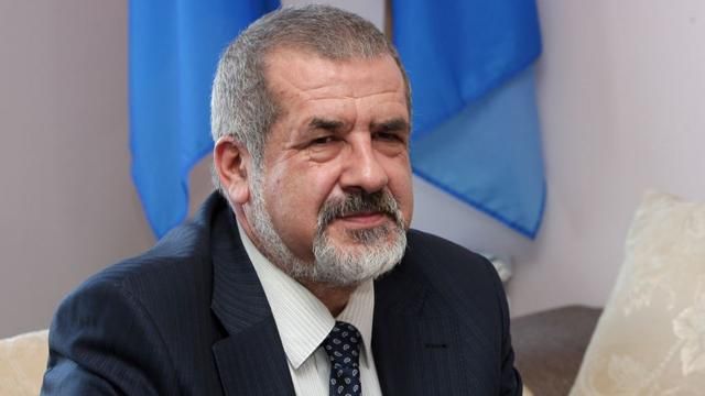 У студії Рефат Чубаров У студії Рефат Чубаров