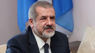 У студії Рефат Чубаров