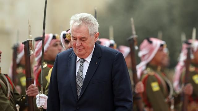 Скандальный Президент Чехии поедет в Москву 9 мая Скандальный Президент Чехии поедет в Москву 9 мая