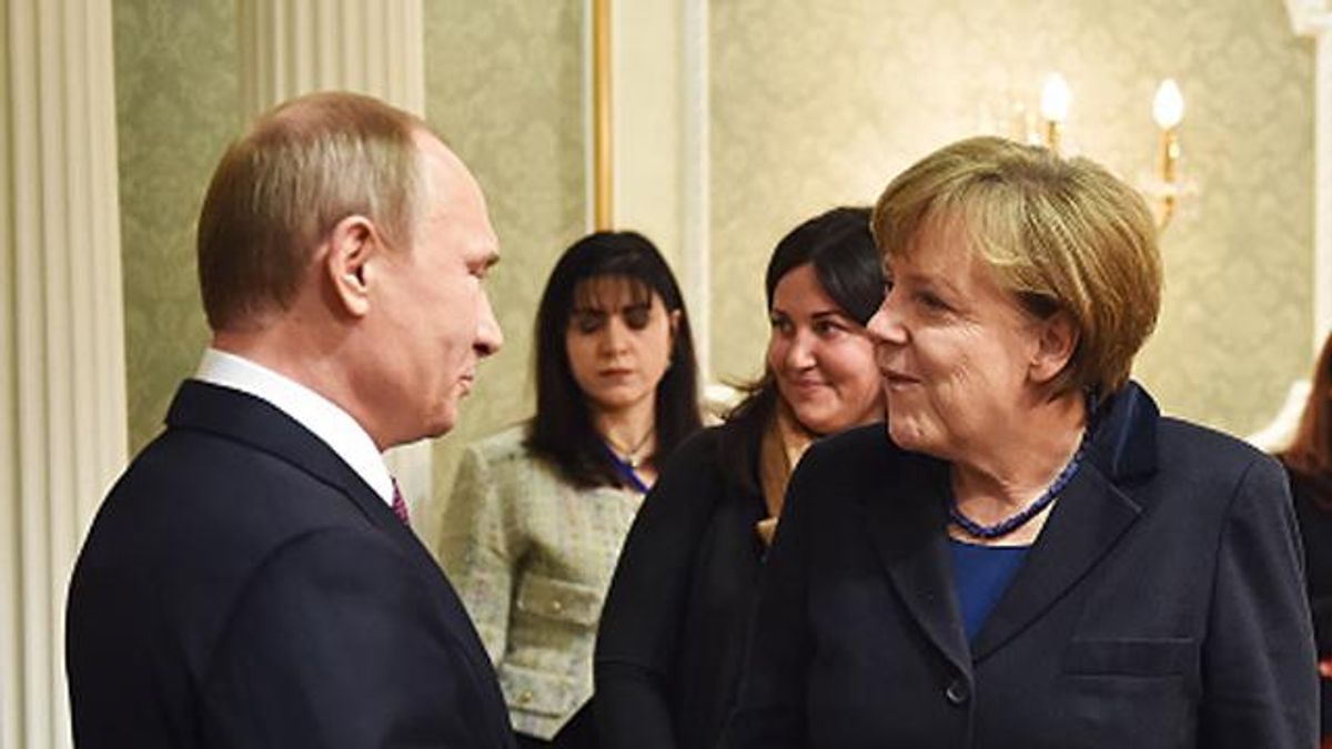 Меркель поїде до Путіна 10 травня, — Земан