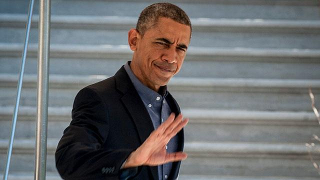 Обама после гольфа едва не скатился с трапа