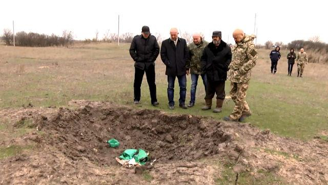 Во время перемирия боевики "тренируются", расстреливая домашних животных