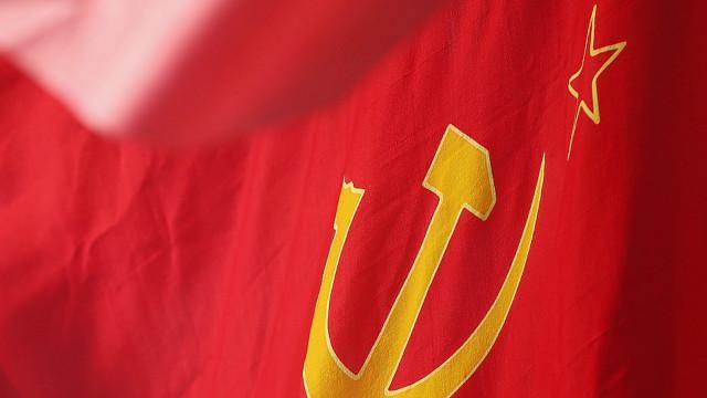 Політолог пояснив, чому суд відкладає розгляд заборони Компартії Політолог пояснив, чому суд відкладає розгляд заборони Компартії