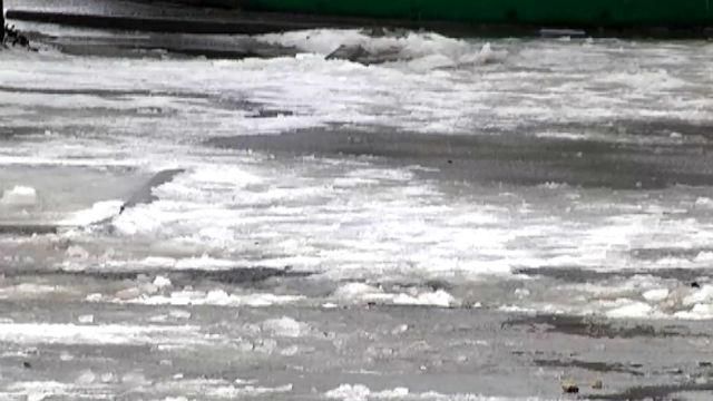 Харківщиною пронісся буревій: без струму залишилось понад 70 сіл та містечок Харківщиною пронісся буревій: без струму залишилось понад 70 сіл та містечок