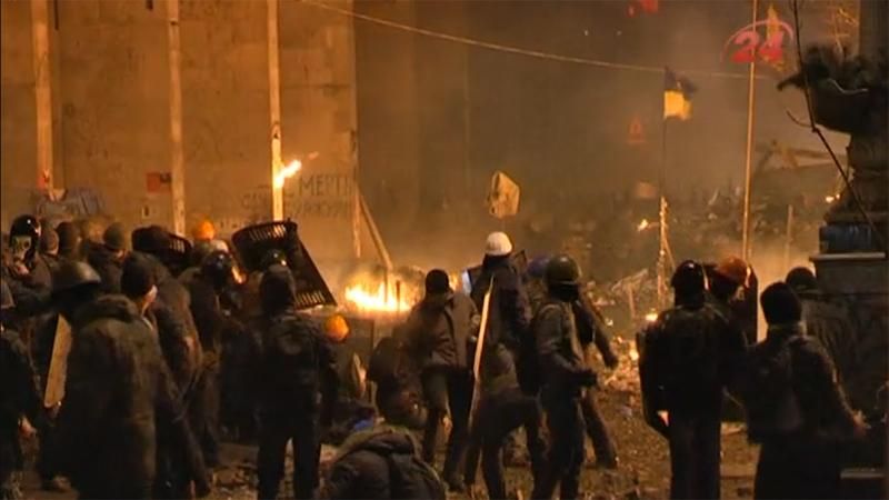 ГПУ оголосила в розшук екс-керівників київської міліції через події на Майдані 18-19 лютого ГПУ оголосила в розшук екс-керівників київської міліції через події на Майдані 18-19 лютого