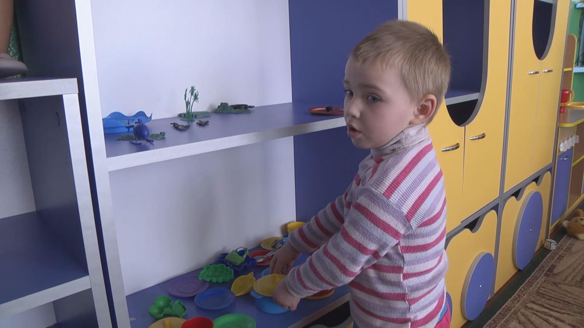 Історія дівчинки Каті, яку батьки віддали безхатченкам Історія дівчинки Каті, яку батьки віддали безхатченкам