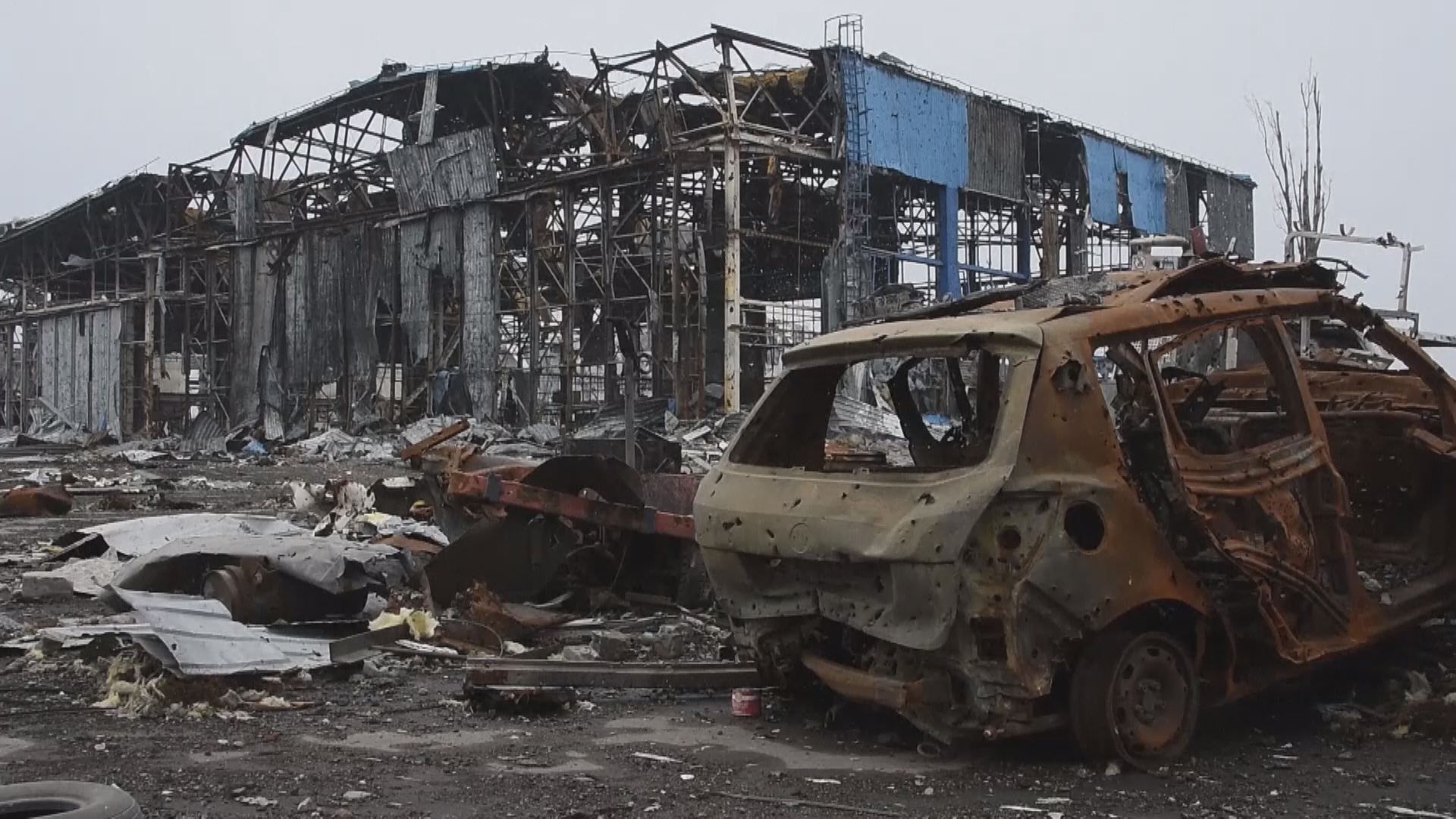 Терористи укріплюються в напрямку Донецького аеропорту