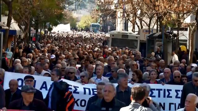 У Греції —  протести, на вулиці вийшли пенсіонери
