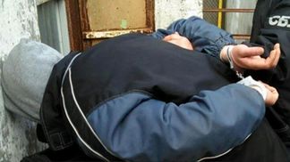 Самые актуальные фото 1 апреля: обезвреженные диверсанты, Яценюк и Меркель поговорили о Донбассе