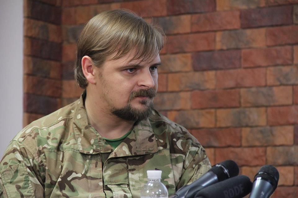 Боєць ДУК "Правий сектор": "Правосеки" війну сприймають як гру
Боєць ДУК "Правий сектор": "Правосеки" війну сприймають як гру