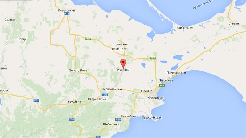 Окупанти проводять обшуки у кримських татар, прикриваючись "антитерористичними навчаннями" Окупанти проводять обшуки у кримських татар, прикриваючись "антитерористичними навчаннями"