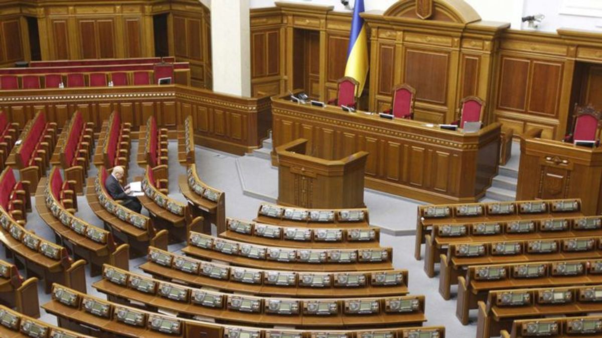 Раді пропонують створити тимчасові слідчі комісії щодо резонансних справ Раді пропонують створити тимчасові слідчі комісії щодо резонансних справ