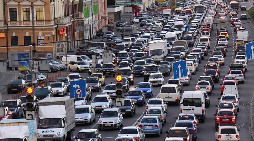 В Украине авторынок установил новый антирекорд В Украине авторынок установил новый антирекорд