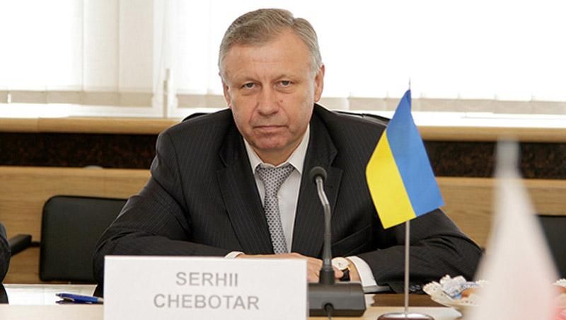 Нардепи вимагають розслідувати ймовірне покривання керівництвом МВС корупційних схем Нардепи вимагають розслідувати ймовірне покривання керівництвом МВС корупційних схем