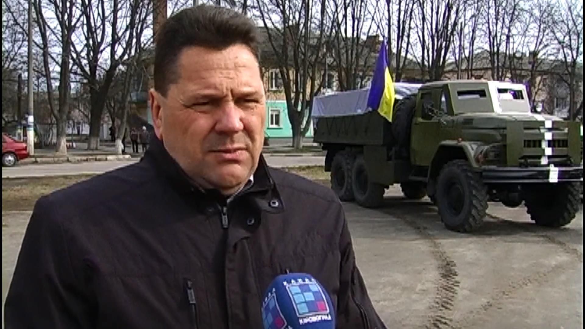 Кіровоградські волонтери відремонтували та відправили на Схід 3 військові вантажівки
