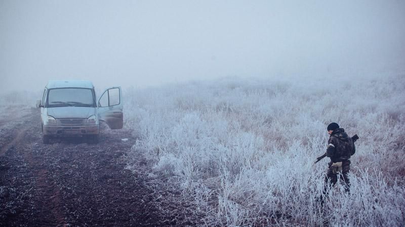 Прикордонники затримали пораненого сепаратиста по дорозі в Горлівку Прикордонники затримали пораненого сепаратиста по дорозі в Горлівку