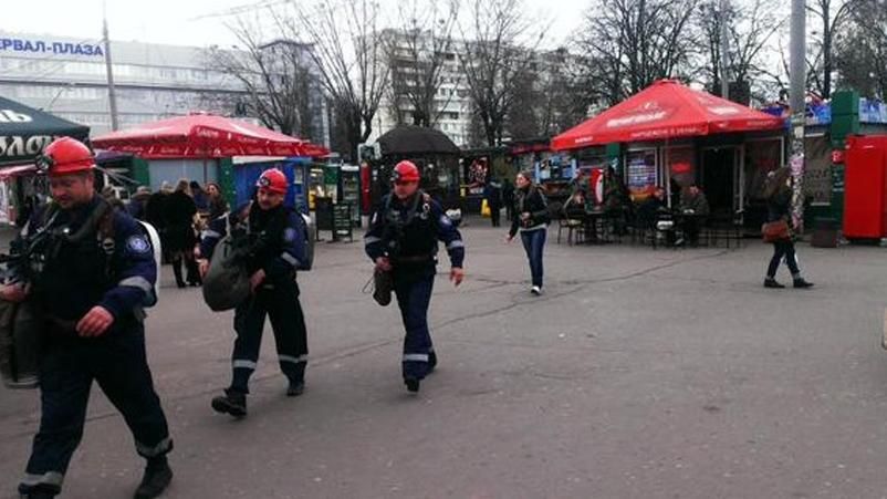 У Києві пасажир потрапив під потяг метро 