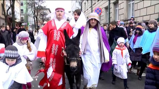 Тернополем на Вербну неділю проїхав "Ісус" на віслючку