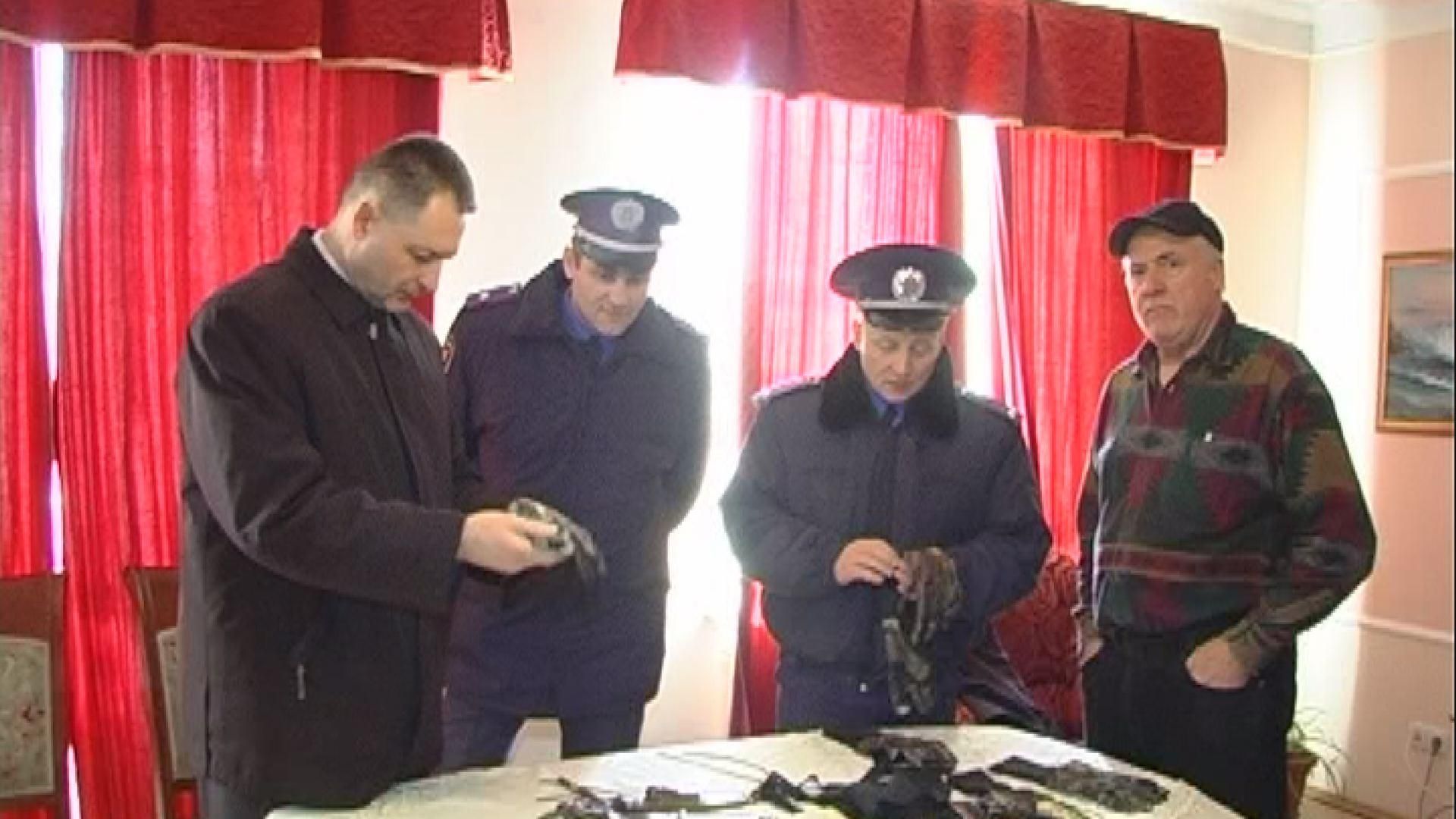 Американец подарил воинам АТО свою коллекцию ножей Американец подарил воинам АТО свою коллекцию ножей