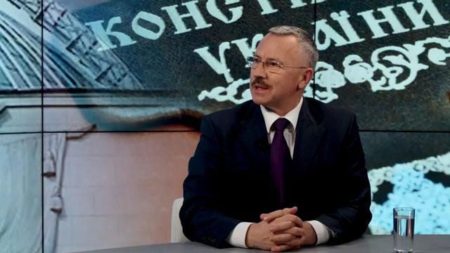 Хозяйственные суды хотели завладеть Украиной, — член Конституционной комиссии Хозяйственные суды хотели завладеть Украиной, — член Конституционной комиссии
