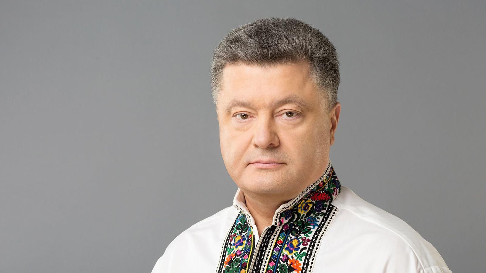 Порошенко привітав українців із Благовіщенням