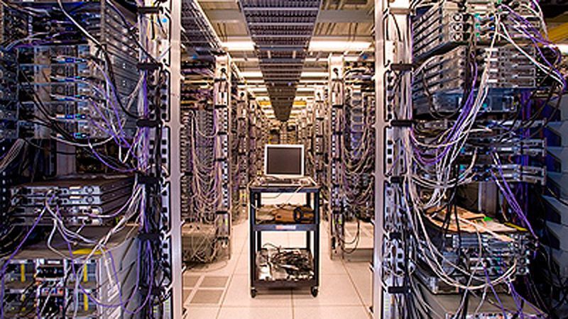 СБУ вилучає сервери великого доменного реєстратора NIC.UA