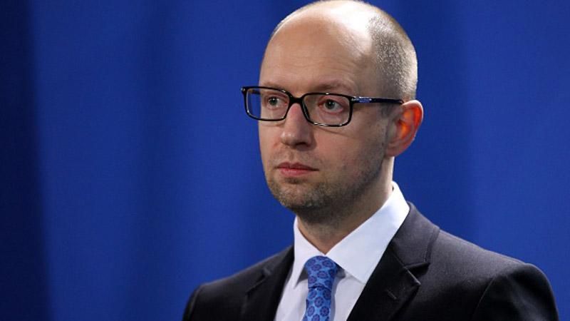 Яценюк настаивает, чтобы Фирташ и Левочкин платили за аренду газовых сетей Яценюк настаивает, чтобы Фирташ и Левочкин платили за аренду газовых сетей