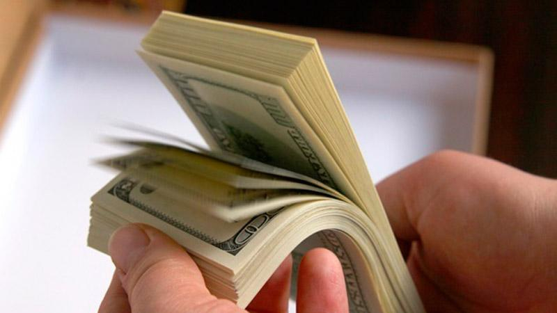 Гривна на межбанке упала