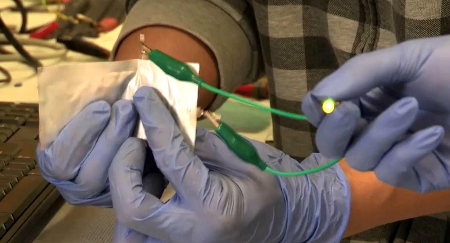 Ученые создали аккумулятор, который заряжается за минуту Ученые создали аккумулятор, который заряжается за минуту