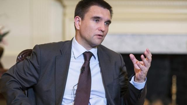 Порошенко розповів про що Клімкін говоритиме на зустрічі "нормандської четвірки" Порошенко розповів про що Клімкін говоритиме на зустрічі "нормандської четвірки"