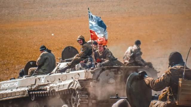 У бойовиків на озброєнні 700 танків та 1,1 тисячі бронемашин, — полковник АТО У бойовиків на озброєнні 700 танків та 1,1 тисячі бронемашин, — полковник АТО