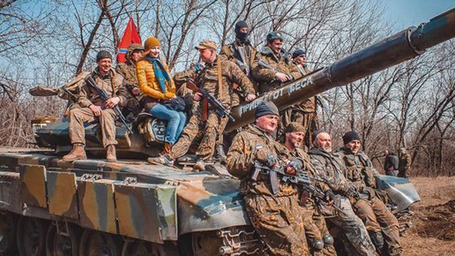 Терористи атакували українські війська на Бахмутській трасі, — Тимчук Терористи атакували українські війська на Бахмутській трасі, — Тимчук