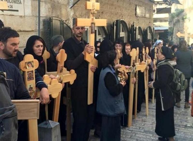 Православные и греко-католики сегодня чтят Страстную Пятницу Православные и греко-католики сегодня чтят Страстную Пятницу