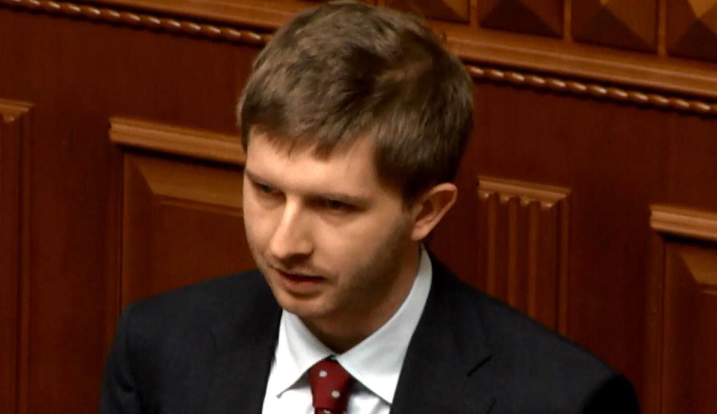 Українців чекає зростання тарифів на газ та електроенергію Українців чекає зростання тарифів на газ та електроенергію