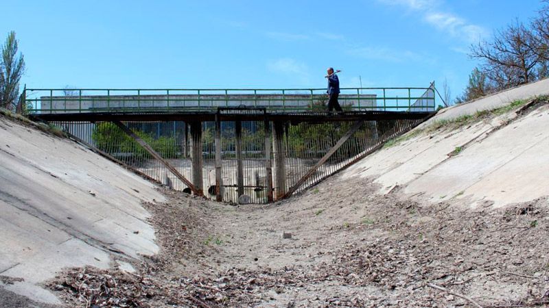 Украина назвала условия подачи воды в Крым Украина назвала условия подачи воды в Крым