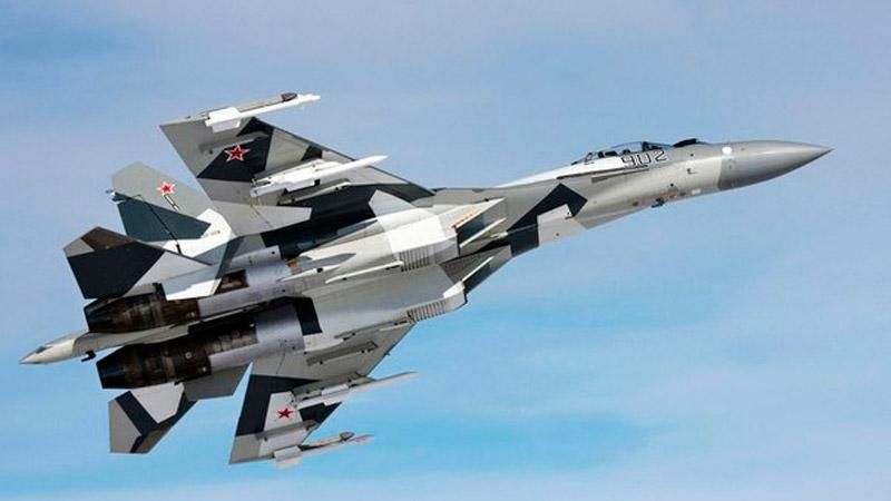 Росія проводить військові навчання під українським кордоном Росія проводить військові навчання під українським кордоном